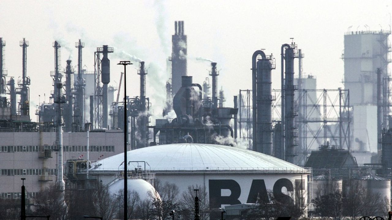 Le site de BASF à Ludwigshafen (Rhénanie-Palatinat) a absorbé à lui seul 37 térawattheures de gaz l'an passé, soit 4 % des volumes consommés outre-Rhin.