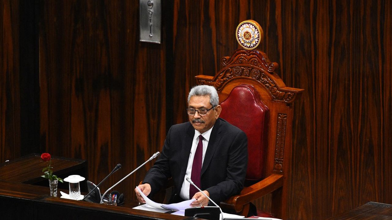 Le président Gotabaya Rajapaksa avait réussi à sortir du pays mercredi en direction des Maldives, d'où il a pris un avion pour Singapour.