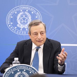Le président du Conseil italien, Mario Draghi, est fragilisé par la crise politique.