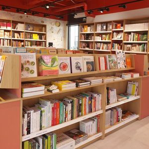 La Librairie Gourmande de Dijon est une antenne de l'établissement éponyme dirigé par Déborah Dupont-Daguet, rue Montmartre, dans le 2e arrondissement de Paris.