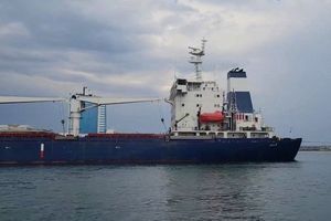Le « Razoni » est le premier navire à rouvrir la route d'Odessa des exportations de céréales vers la Méditerranée.