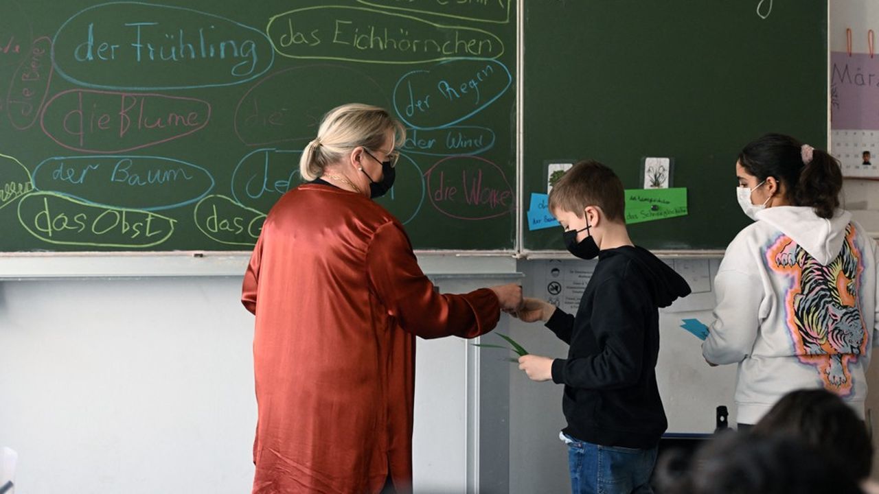 L'arrivée des réfugiés syriens puis ukrainiens non germanophones a accentué la pénurie d'enseignants en Allemagne.