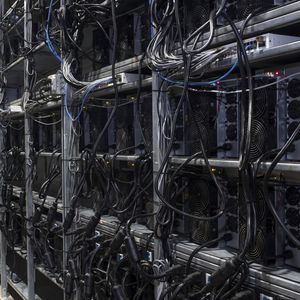 L'usine Whinstone de Riot Blockchain, au Texas, l'une des plus grandes fermes de minage de bitcoin au monde.