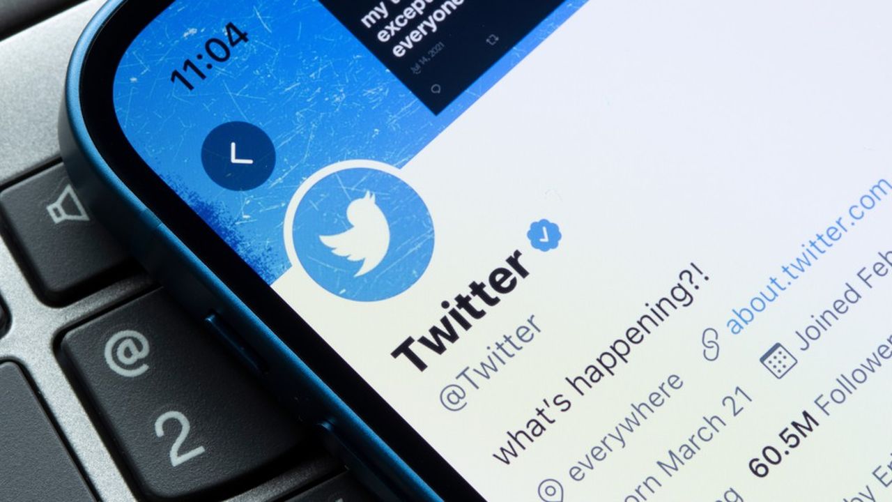 Le feuilleton Twitter est relancé par les allégations d'un ancien salarié qui accuse le groupe d'avoir menti sur plusieurs sujets, notamment le problème des faux comptes.