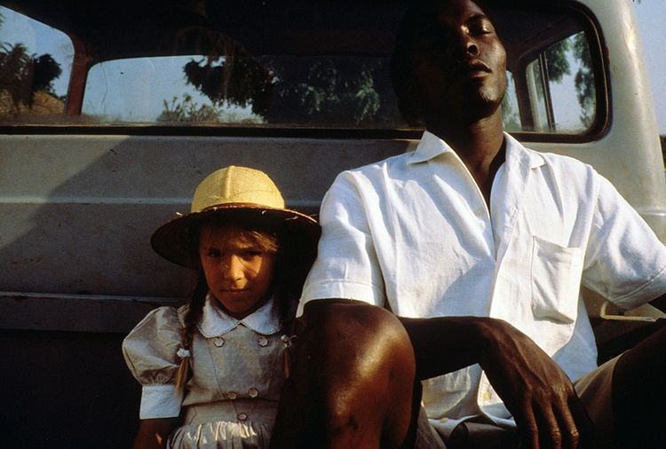 «Chocolat» (1988), le premier film de fiction de Claire Denis, avec Isaach de Bankolé et Cécile Ducasse.