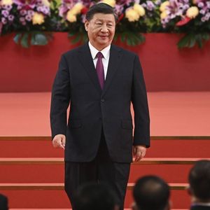 Le président chinois Xi Jinping à Hong Kong lors d'une cérémonie, le 1er juillet 2022.