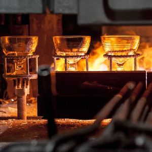L'entreprise Duralex annonce mettre à l'arrêt les fours de son usine historique de La Chappelle-Saint-Mesmin (Loiret) en arrêt pour l'hiver à cause des prix de l'énergie.