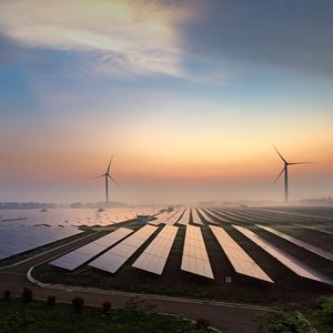 Eiffage croit « beaucoup » en l'agrivoltaïsme, les solutions et équipements photovoltaïques, un domaine dans lequel excelle sa future filiale Sun'R.