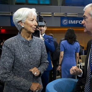 « Les gouvernements devraient cesser de reporter sur les banques centrales leurs vraies responsabilités. » Ici les patrons de la BCE et de la Fed, Christine Lagarde et Jerome Powell.