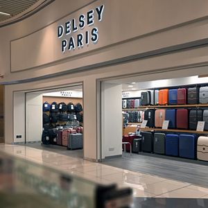 Boutique Delsey à Suntec City, dans le quartier de Marina Central, à Singapour. Le spécialiste du bagage qui veut grandir en Asie, vient de rouvrir une filiale au Japon.