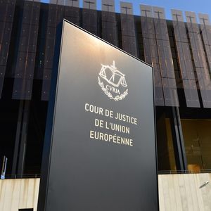 La Cour de justice de l'Union européenne (CJUE) confirme que la conservation des communications téléphoniques et électroniques (fadettes) à titre préventif, de manière généralisée et indifférenciée, n'est pas conforme au droit européen.