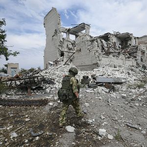 Un bâtiment détruit à Oleksandrivka, près de Kherson. Les autorités de la région occupée par les Russes organiseront un référendum du 23 au 27 septembre pour réclamer leur rattachement à la Russie.