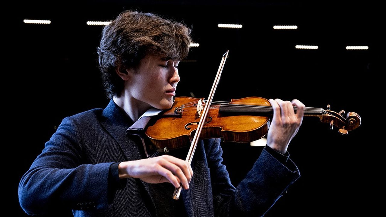 Le violoniste virtuose Daniel Lozakovich, 21 ans.