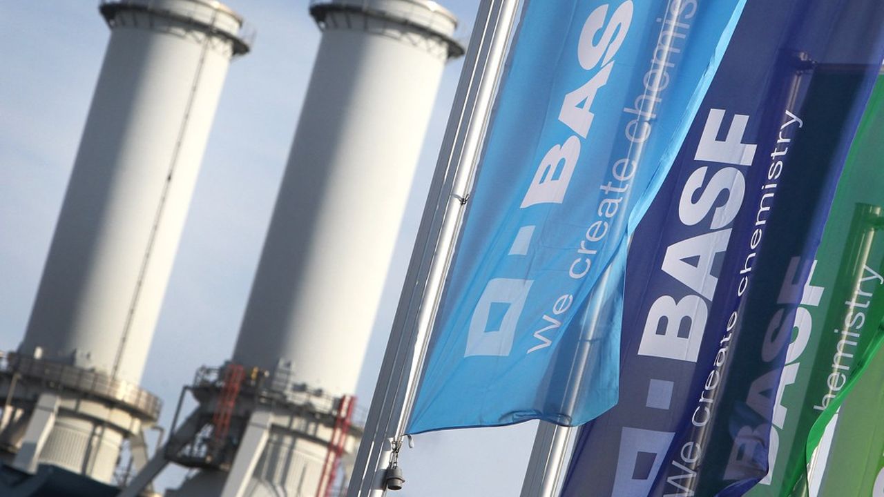 Gaskrise: Deutscher Chemieriese BASF kündigt Sparplan an