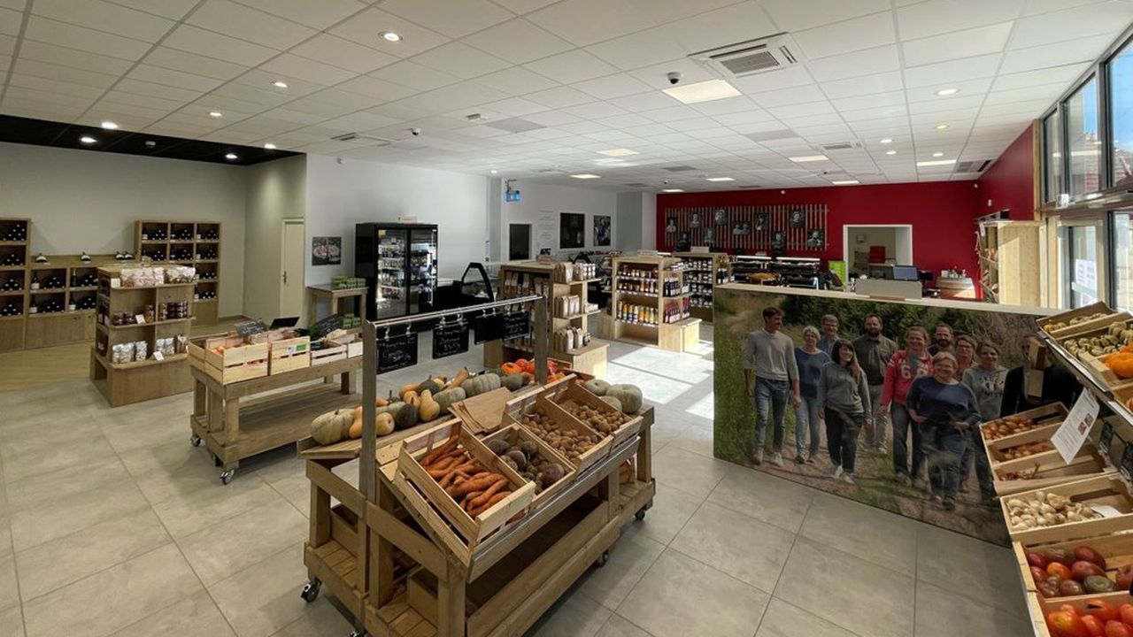 La Station fermière est une boutique de vente directe à Autun qui réunit 10 exploitations de l'Autunois, en Saône-et-Loire.