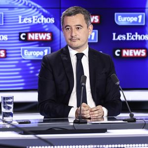 Gérald Darmanin, invité du « Grand rendez-vous » Europe 1 - CNews - « Les Echos », a détaillé son projet de loi immigration.