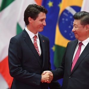 Justin Trudeau (ici avec le président chinois en 2016) a réagi à une enquête de Global News affirmant que Pékin avait organisé un financement occulte de politiciens canadiens.