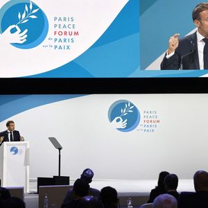 Emmanuel Macron lors de la dernière édition du Forum de Paris sur la Paix à la Grande Halle de la Villette en 2021.
