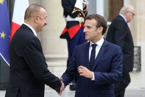 Emmanuel Macron recevant à l'Elysée son homologue azerbaïdjanais, Ilham Aliyev, en juillet 2018.