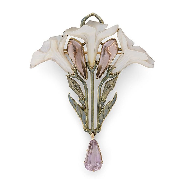 René Lalique broche art nouveau fleurs de datura améthystes, nacre et émail. Estimée entre 50,000-60,000 € .