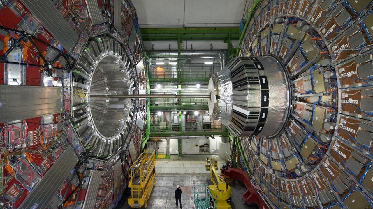 Comme le projet Curie-Thalès (industriel expert, comme le CERN, des accélérateurs de particules), le projet suisse est basé sur des rayonnements d'électrons très intenses mais très brefs. La radiothérapie flash se résume à une ou quelques sessions de moins de 100 millisecondes chacune, d'où son appellation.