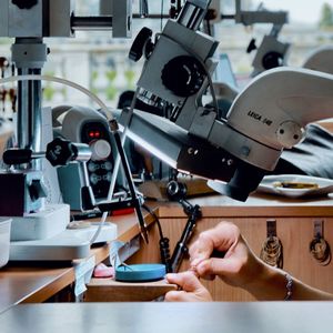 Le manufacturier joaillier Pedemonte possède des sites de production en France et en Italie.