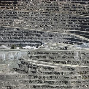 Le géant BHP exploite la mine d'Escondida au Chili, la plus grande mine de cuivre au monde.