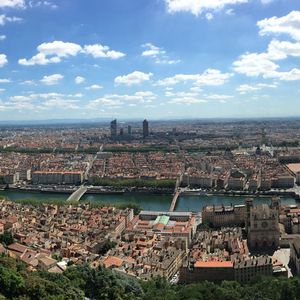 La métropole de Lyon ajuste un peu plus d'un millier de points sur les règles d'urbanisme définies par l'ancienne majorité.