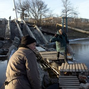 Les destructions d'immeubles, ponts, routes et centrales électriques sont innombrables en Ukraine.