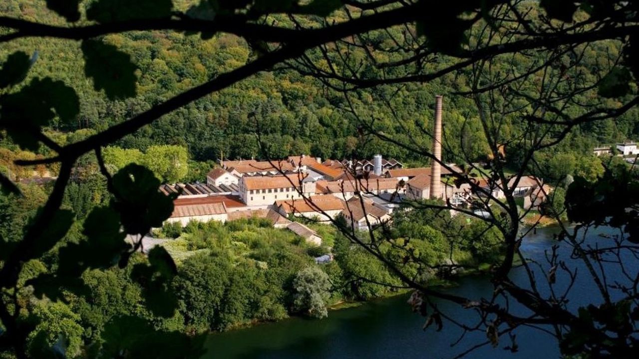 La papeterie Zuber-Rieder a été fondée en 1883 à Boussières, dans le Doubs.
