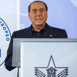 Le milliardaire Silvio Berlusconi, dont la famille contrôle le groupe MediaForEurope (MFE).