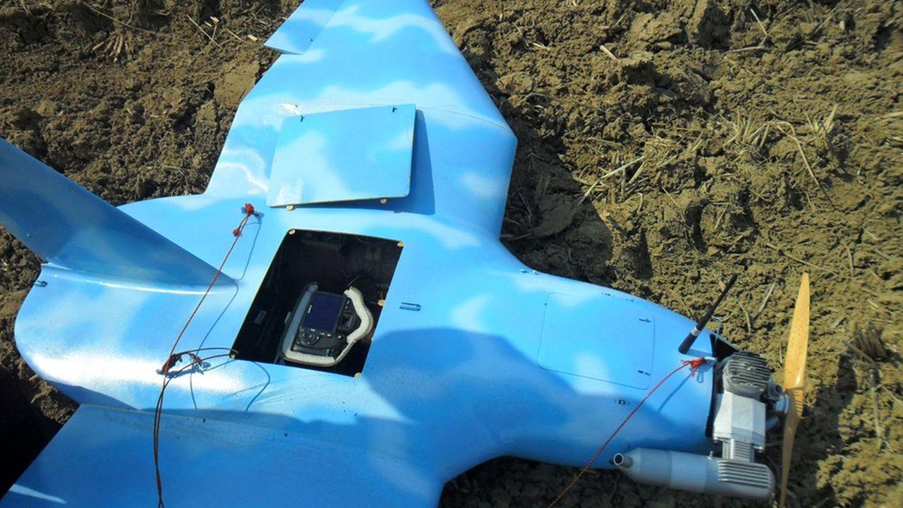 Jusqu'en 2017, de nombreux drones nord-coréens se sont écrasés au Sud, souvent victime de pannes (photo : la carcasse d'un drone découvert en 2014 au nord de Séoul).