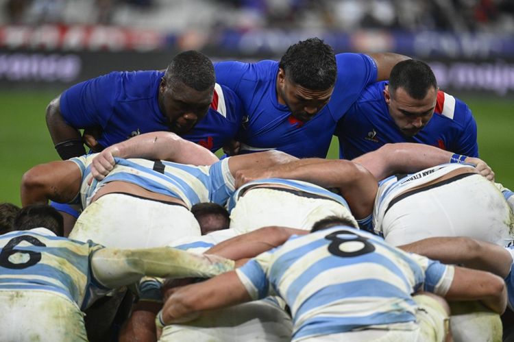 Le quinze de France est réputé la plus forte équipe de la planète ovale à dix mois de la finale du championnat du monde à Paris, mais aura fort à faire face à l'Afrique du Sud, l'Irlande, l'Angleterre, la Nouvelle-Zélande, voire, encore, l'Argentine.