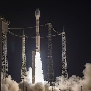 Lors de son premier vol commercial, le 20 décembre, Vega-C s'est détourné de son orbite, obligeant Arianespace à ordonner sa destruction. Arianespace n'a momentanément plus de lanceur à commercialiser.