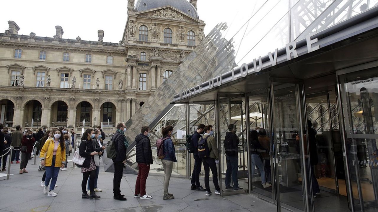 Le Musée du Louvre a accueilli 7,8 millions de visiteurs en 2022, un chiffre en hausse de 170 % par rapport à 2021.