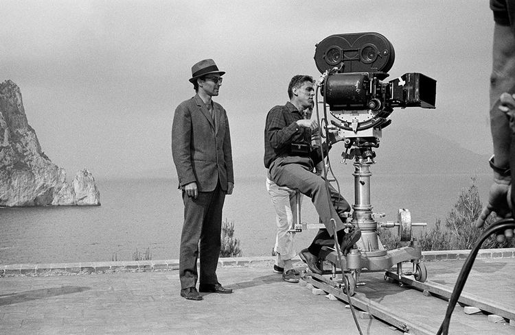 Jean-Luc Godard à Capri, sur le tournage du « Mépris », le 1er janvier 1963.