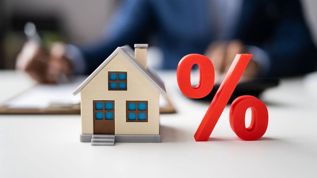 Face à la hausse des taux d'emprunt immobilier, la Fnaim appelle à des mesures pour protéger le pouvoir d'achat des ménages.