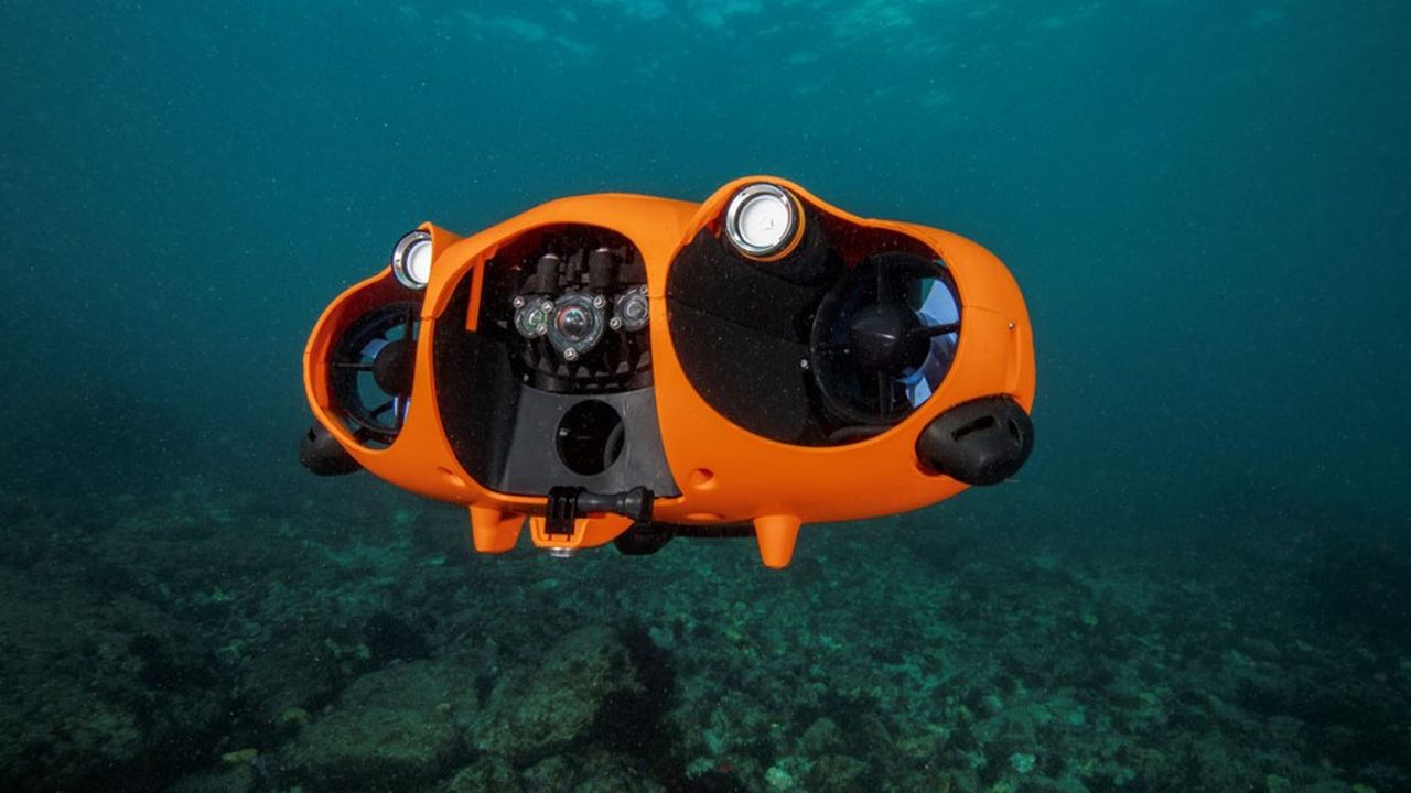 Notilo Plus a conçu un drone sous-marin autonome et la plateforme de traitement des images avec l'intelligence artificielle, pour inspecter les coques de bateaux, les barrages et les réseaux d'éoliennes offshore.