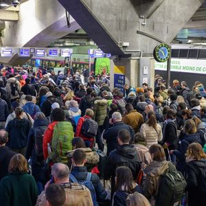 Les départs en vacances de Noël avaient été particulièrement tendus avec la grève des contrôleurs de la SNCF, ici en gare de Paris-Montparnasse.
