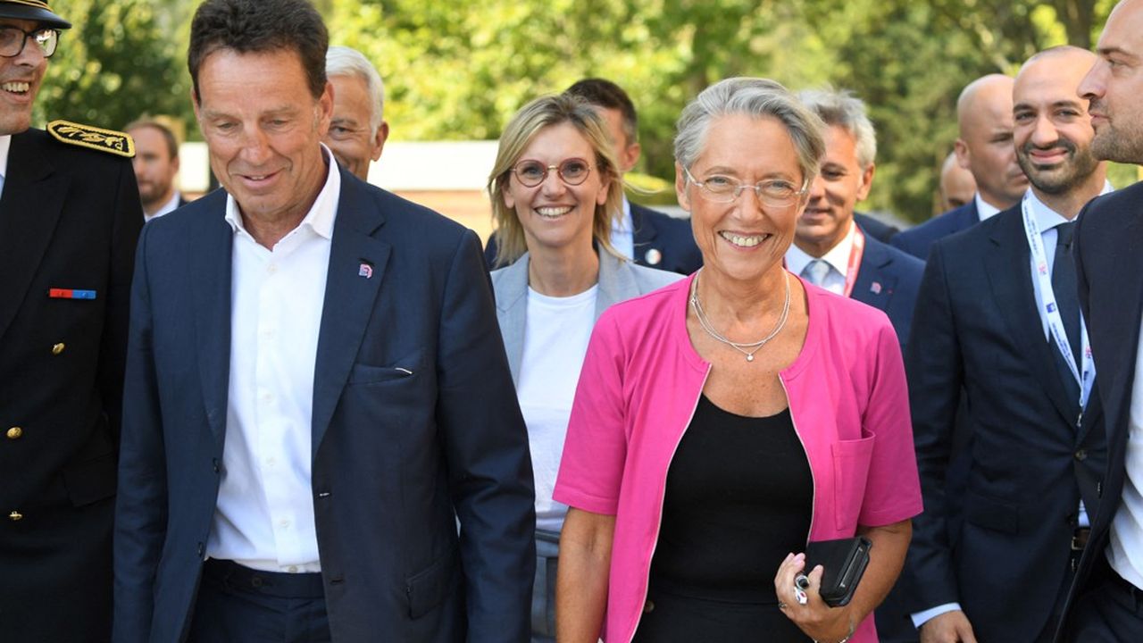 Le président du Medef, Geoffroy Roux de Bézieux, et la Première ministre Elisabeth Borne lors de la Rencontre des entrepreneurs de France, le 29 août 2022.