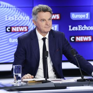 Fabien Roussel, ce dimanche, sur le plateau du Grand Rendez-vous Europe 1 - CNews - « Les Echos » .