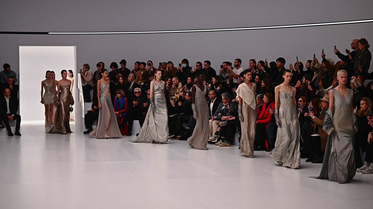 La Haute Couture confirme à Paris son dynamisme