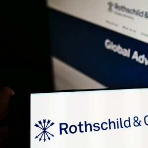 La famille de David de Rothschild projette de déposer une offre pour retirer la banque de la cote.