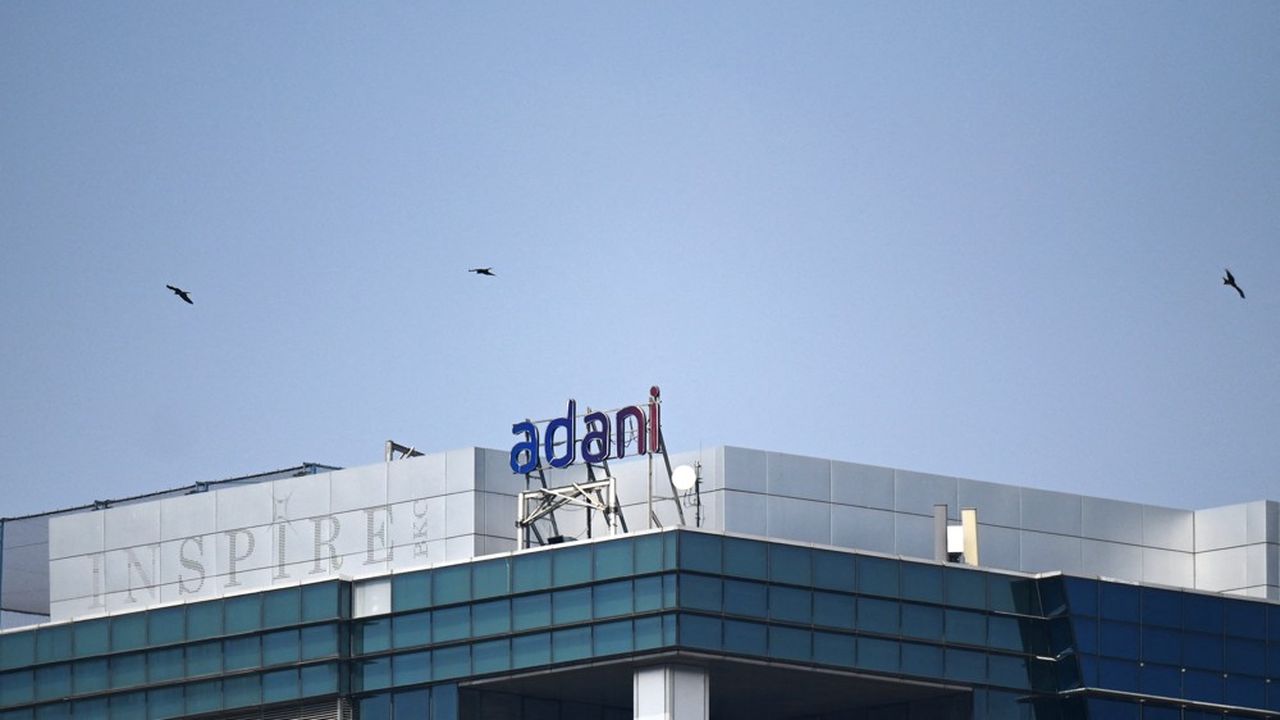 Les investisseurs ont apprécié la décision du groupe du magnat Gautam Adani de rembourser une facilité de crédit de 1,1 milliard de dollars.