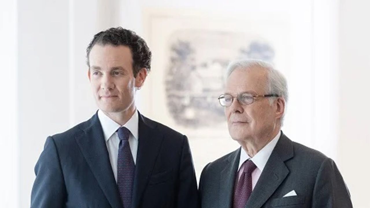 Alexandre et son père David de Rothschild ont annoncé lundi envisager de retirer de la Bourse Rothschild & Co.