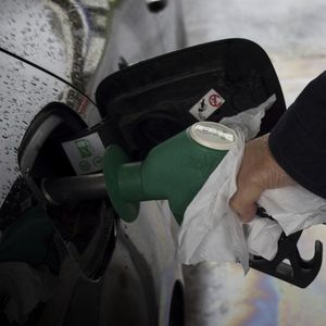 L'indemnité carburant travailleurs a remplacé la ristourne générale sur les prix à la pompe