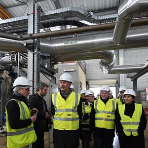 La visite à Rittershoffen en Alsace du ministre délégué à l'Industrie a donné un coup de projecteur sur la production de lithium à partir des saumures géothermales.