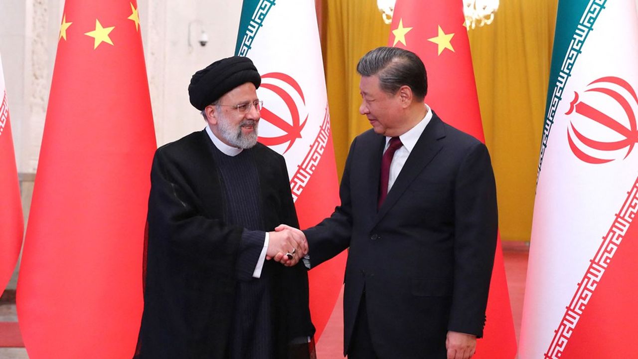 Le président iranien et numéro deux du régime islamique, Ebrahim Raïssi, a entamé mardi une visite d'Etat sans précédent depuis vingt-trois ans en Chine.