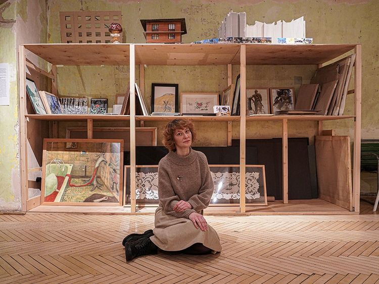 Olha Balachova, galeriste à Kiev et historienne d'art, dirige un fonds d'urgence pour les artistes ukrainiens. 