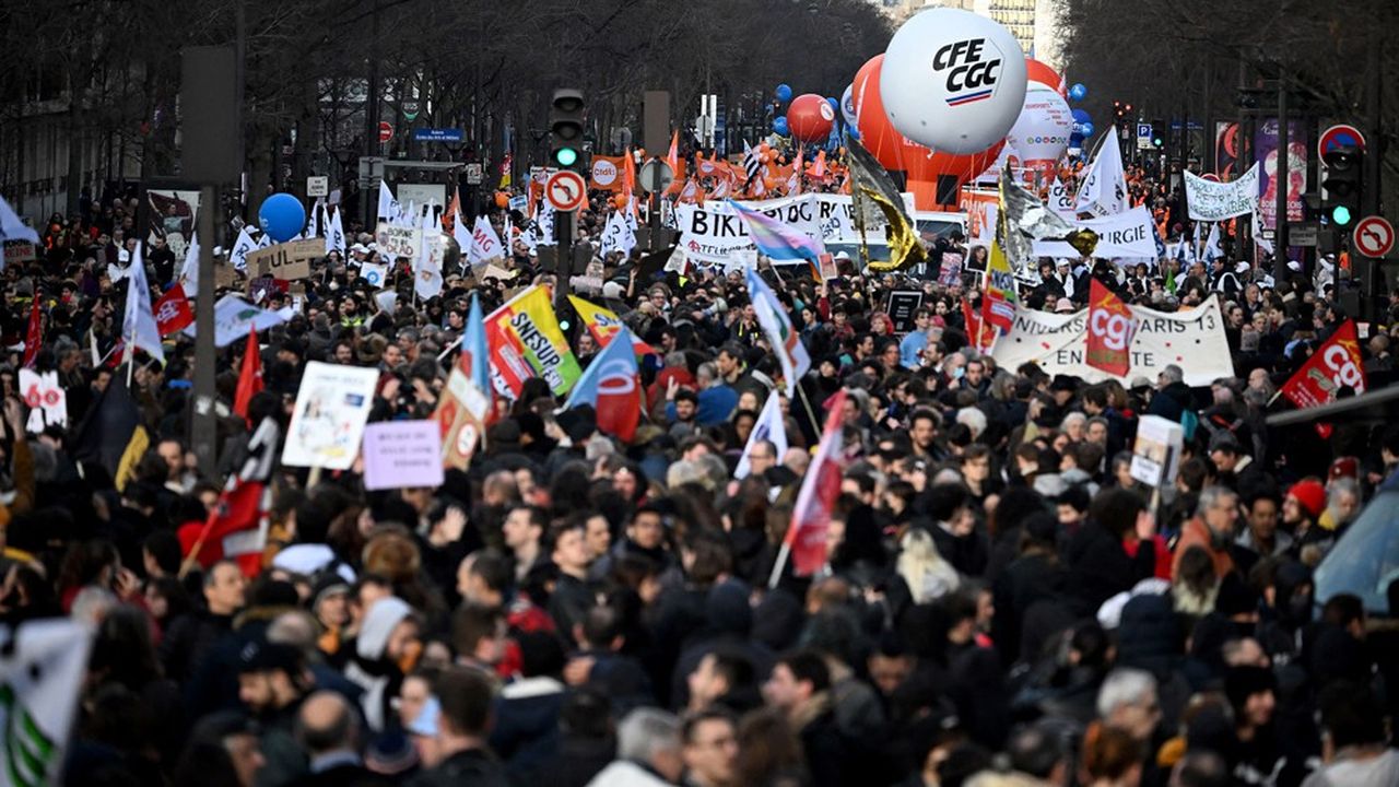 Lors de la manifestation parisienne du 16 février contre le projet de réforme des retraites du gouvernement.